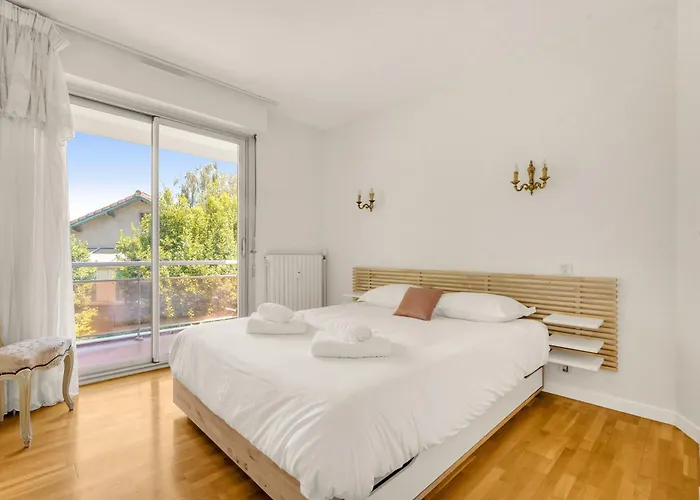 Canopée 612 - Bel Appt Avec Terrasses Apartamento